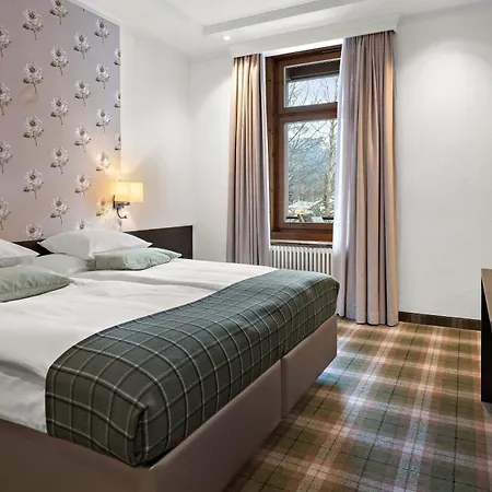 Otel Morosani Schweizerhof