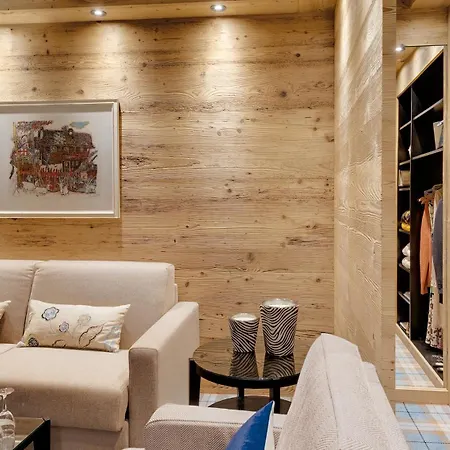 Hotel Morosani Schweizerhof 4*