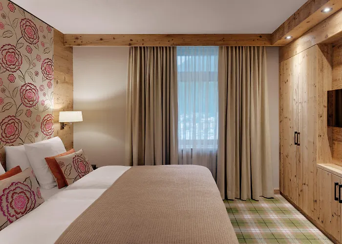 Morosani Schweizerhof 4*