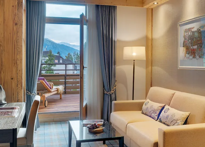 モロサニ シュバイツァーホフ 4*