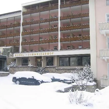 Hotel Morosani Schweizerhof 4*
