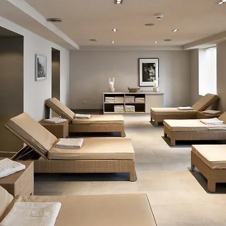 Morosani Schweizerhof Hotel 4*