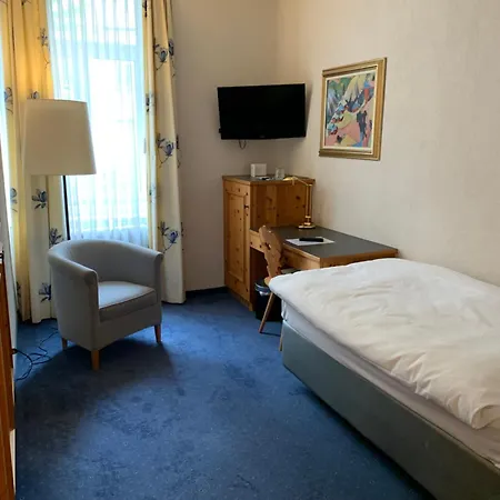 Morosani Schweizerhof Otel 4*