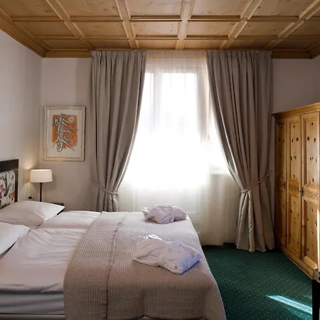 Otel Morosani Schweizerhof Ostrava